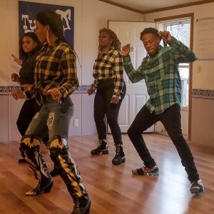 Line Dancing Lessons With Dance Coach April